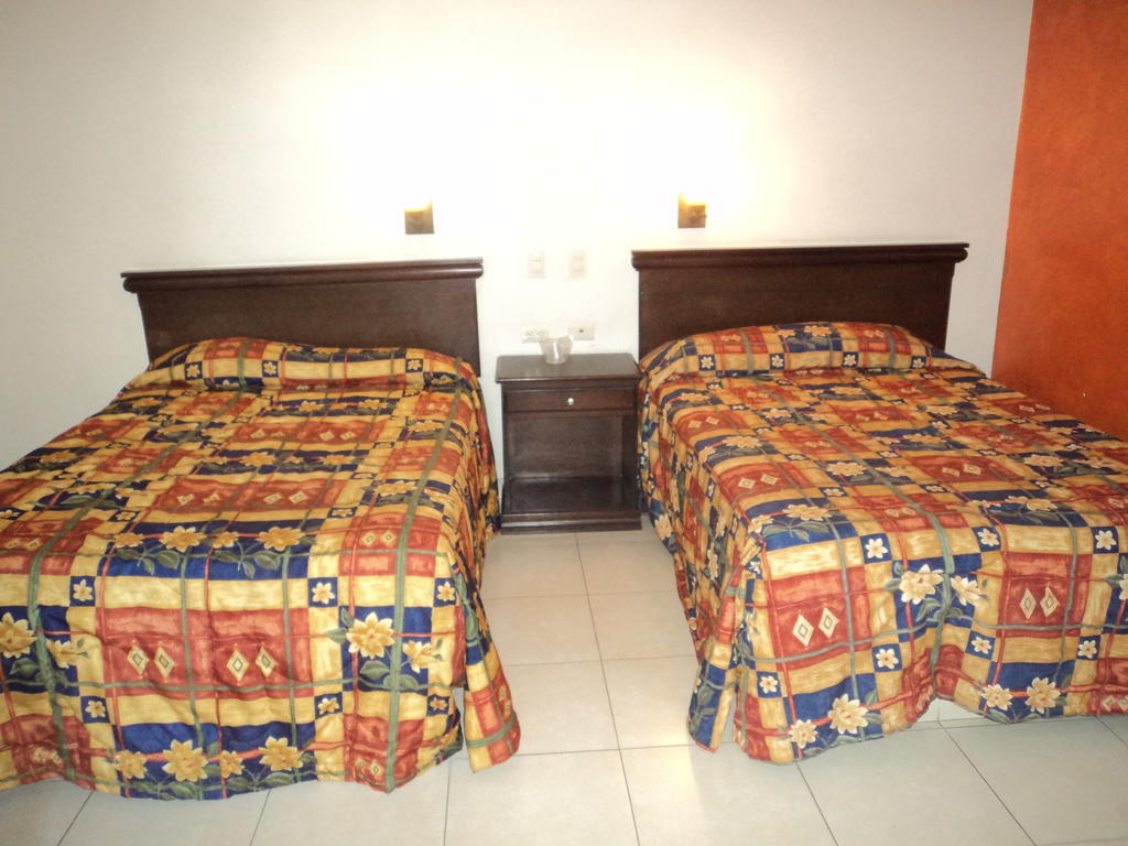 Hotel California Navojoa Esterno foto