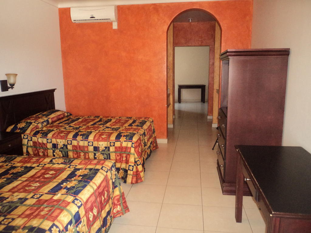 Hotel California Navojoa Esterno foto